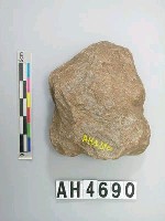 藏品(小型舌刃打製石斧)的圖片